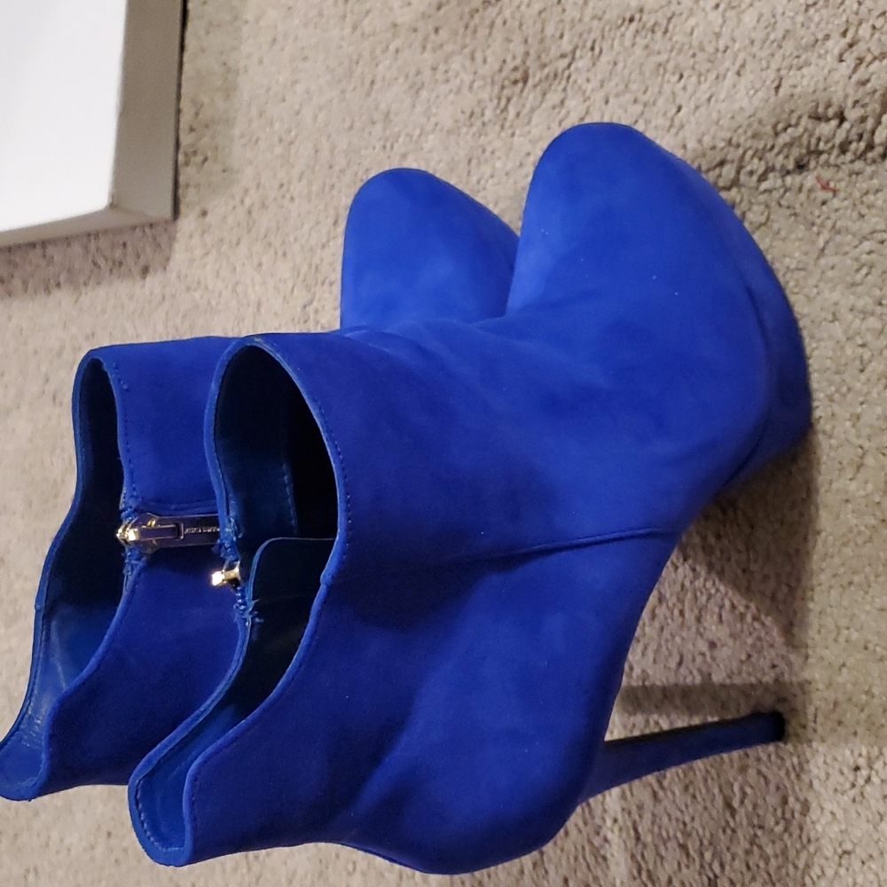 Jessica Simpson Booties - Picture 6 of 10